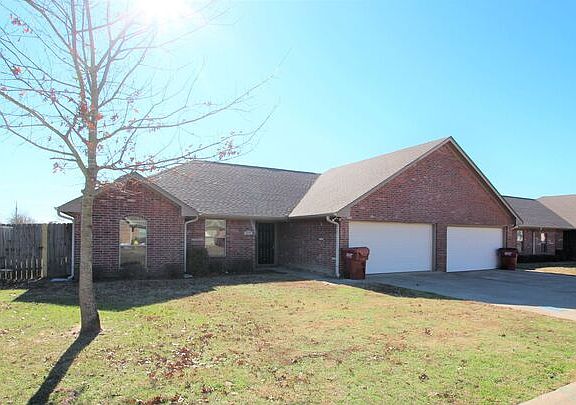 2nd image of 324 Village Ct