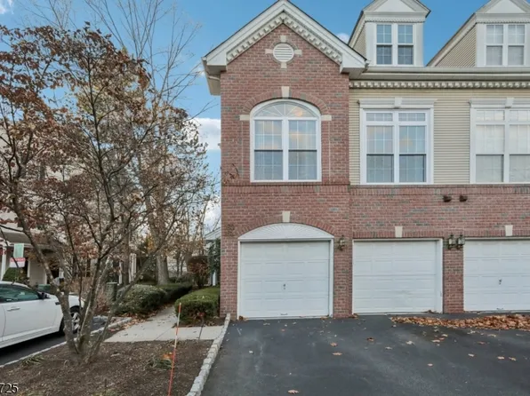 160 Riverwalk Way, Clifton City, NJ 07014