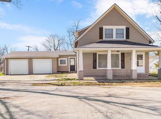310 W Spruce St, Raymore, MO 64083