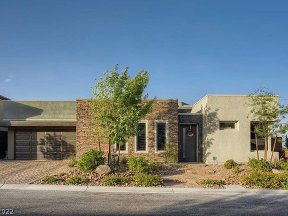 2nd image of 6280 Mojave Sky St