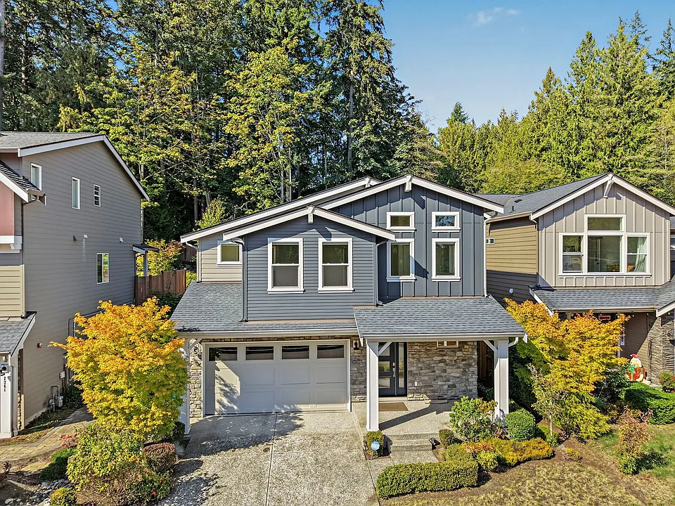 2359 NE 150th St