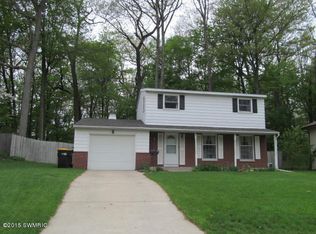 4451 Carol Ave SW, Wyoming, MI 49519