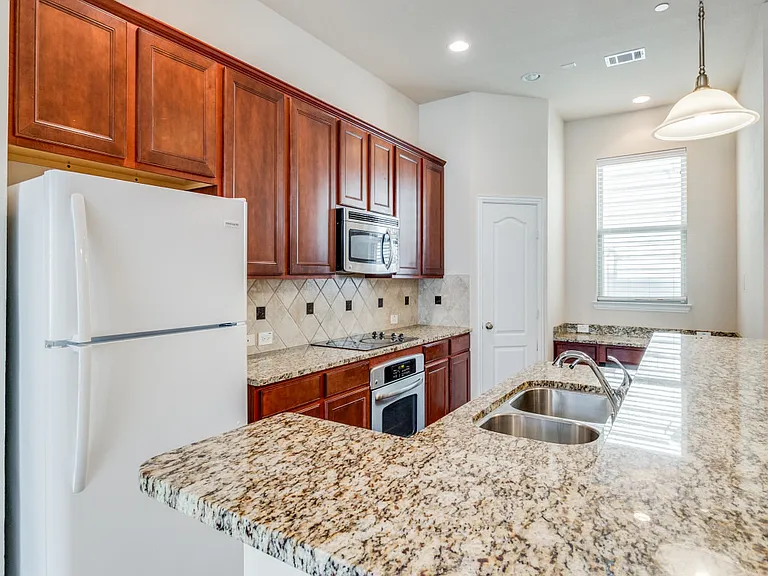 2326 Stutz Dr #103 — Photo 8