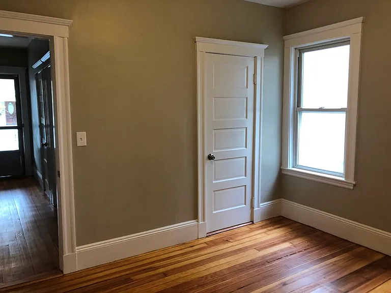 329 Malden St — Photo 9