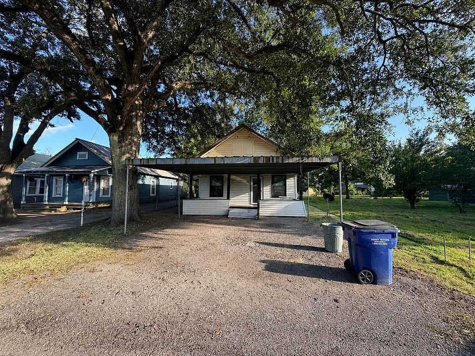 1st image of 2217 Bonnie Ridge Cir
