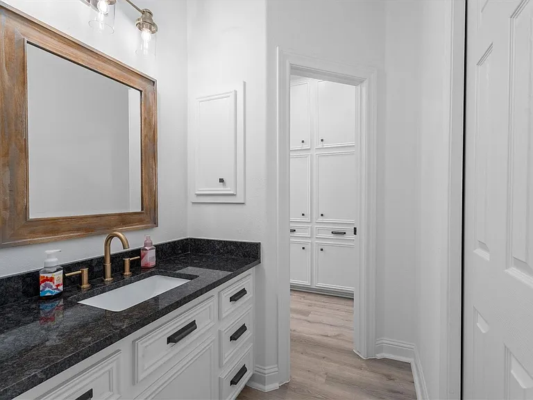 2703 Cavallo Pass — Photo 36