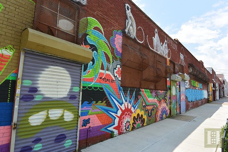 2nd image of 324 Stagg St