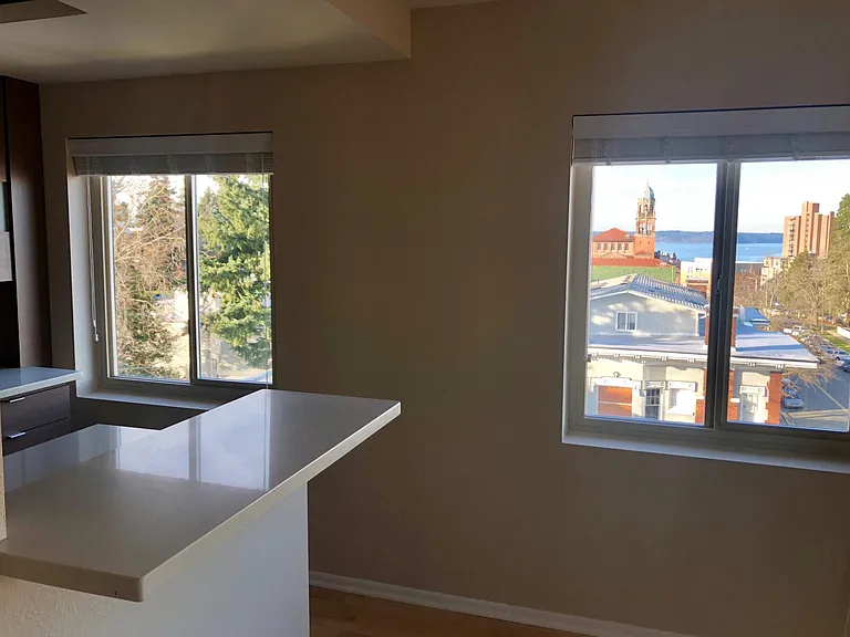 Park Tower Apartments — Photo 113
