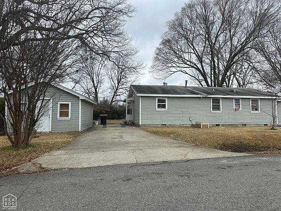 2nd image of 8 Locust St