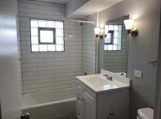 42 S Waiola Ave #4, La Grange, IL 60525