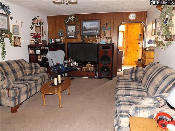 4th image of 105 Craytor Ave