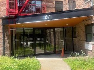 671 Bronx River Rd APT 4G, Yonkers, NY 10704