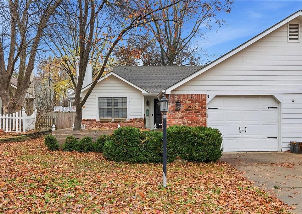 1st image of 3922 Willshire Dr
