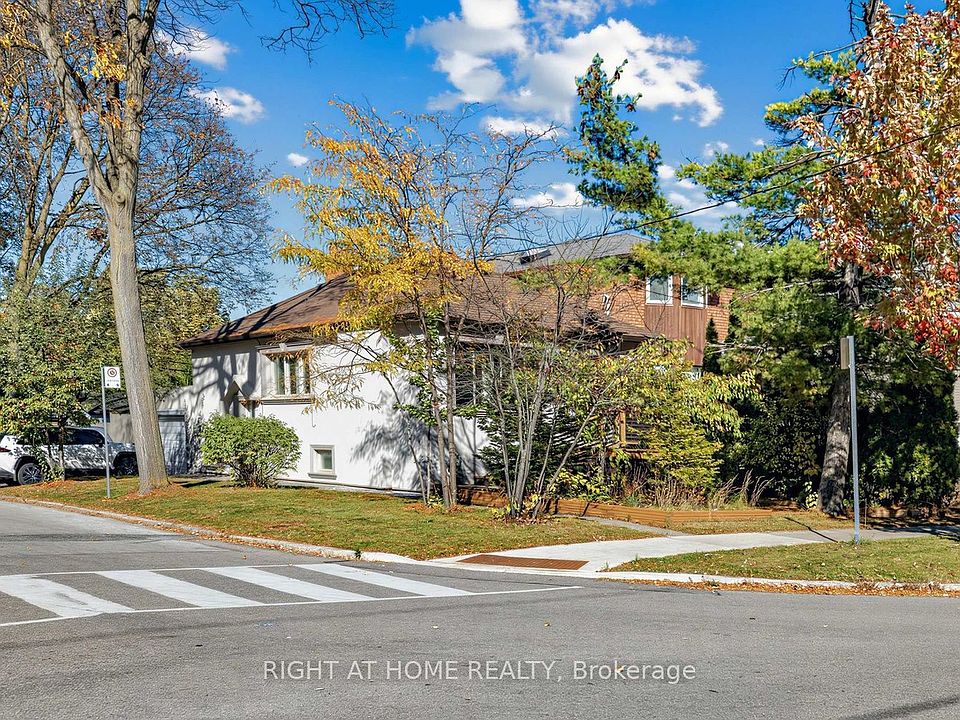 1st image of 44 Connaught Ave