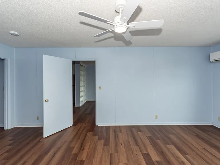 259 E Bay St #7B — Photo 11