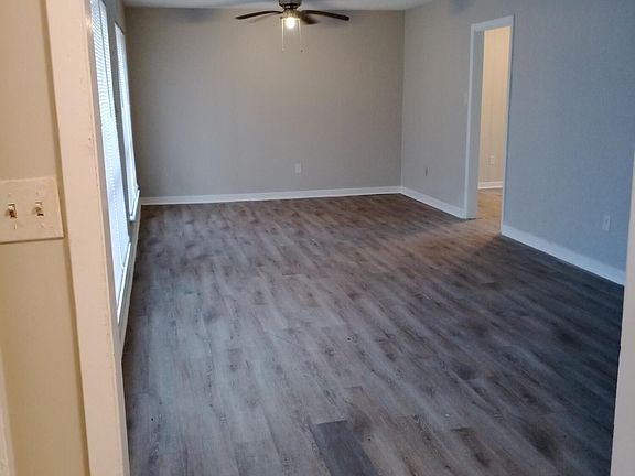 2nd image of 4344 California Ave