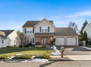 1009 Leanne St, Reading, PA 19605