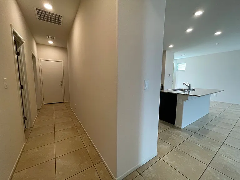 2124 Del Aqua Ave — Photo 15