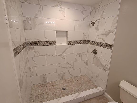 3rd image of 15530 Mira Monte Dr