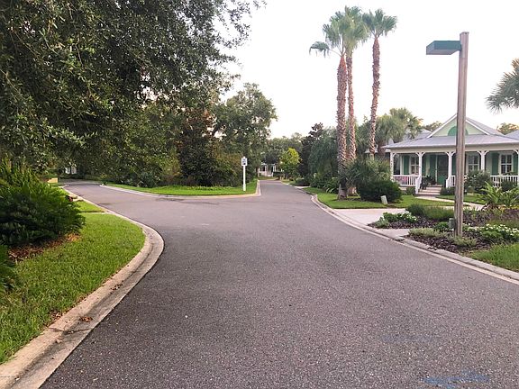 5th image of 937 Deer Hammock Cir