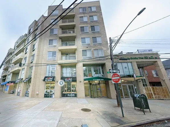 81-15 Queens Boulevard #4J, Elmhurst, NY 11373