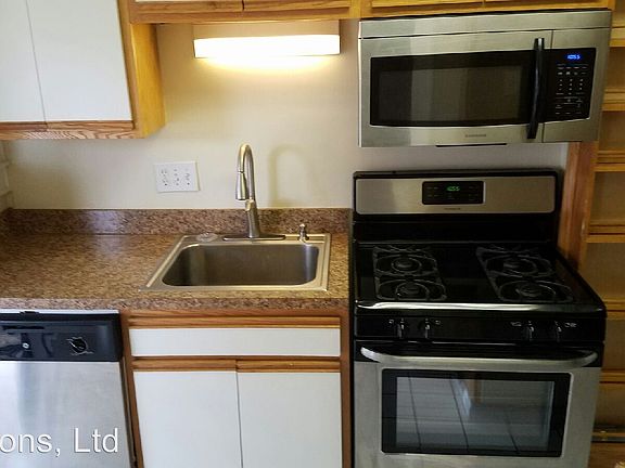 2nd image of 1442 W 3rd Ave