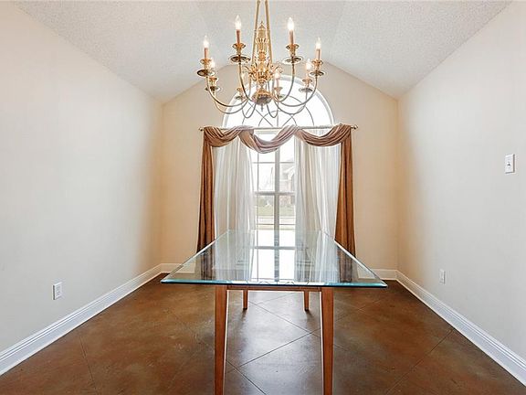 5th image of 1232 Barbe Dr