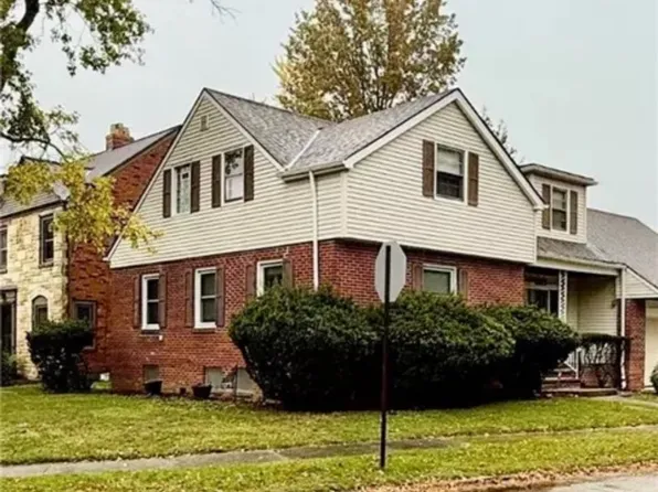 2379 Charney Rd, University Heights, OH 44118