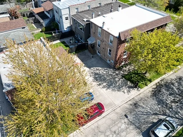 1 bed, 700 sqft, $1,400 — Photo 3