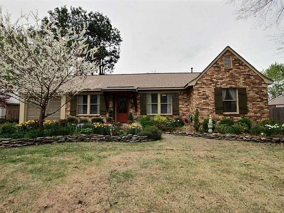 2nd image of 1079 Verlington Dr