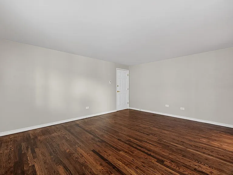 985 N Corona St #202 — Photo 11
