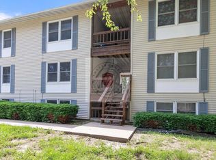 304 NW Vesper St, Blue Springs, MO 64014