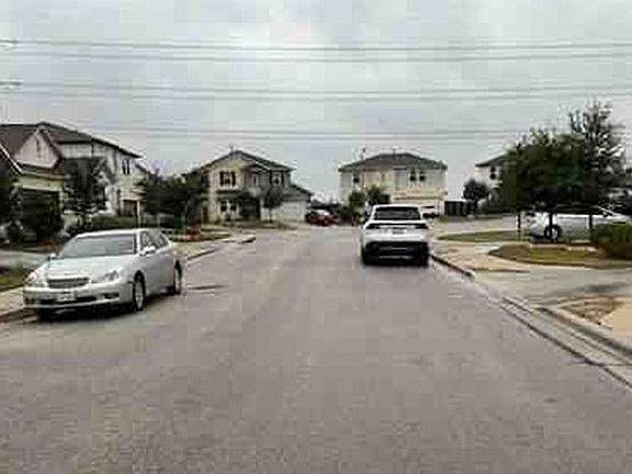 Exterior Neighborhood (street photo)