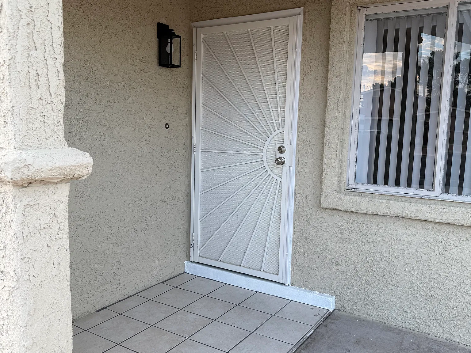 4 bed, 1750 sqft, $2,200 — Photo 2