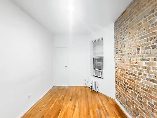 Rented by Metropolitan Property Group | media 4