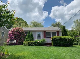 86 Hemlock Rd, South Kingstown, RI 02879