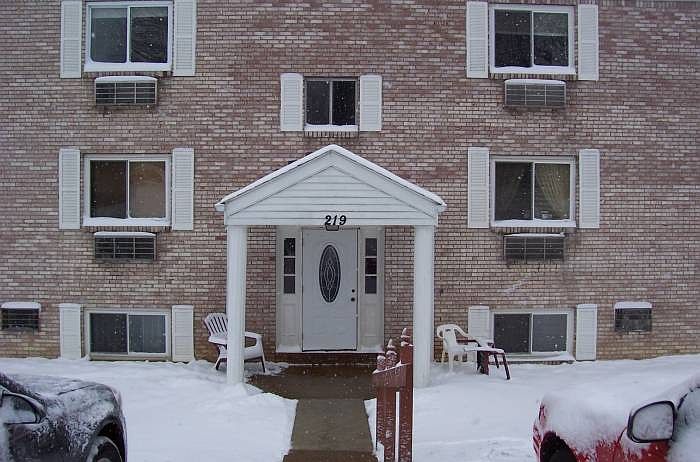 Whitestown Apartments