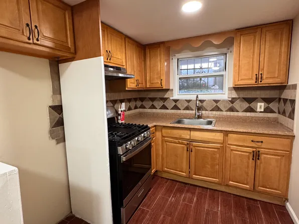 (undisclosed Address), Brooklyn, NY 11236