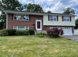 71 Shepard Rd, West Hartford, CT 06110