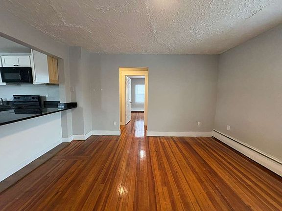 4th image of 54 Dalton St #22