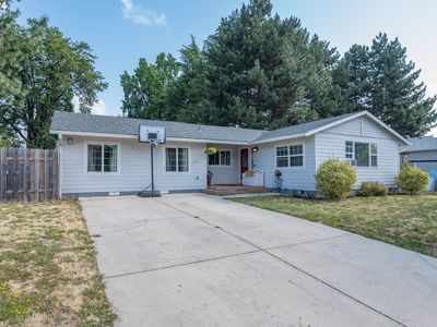 1101 E Sierra Vista Dr, Newberg, OR, 97132