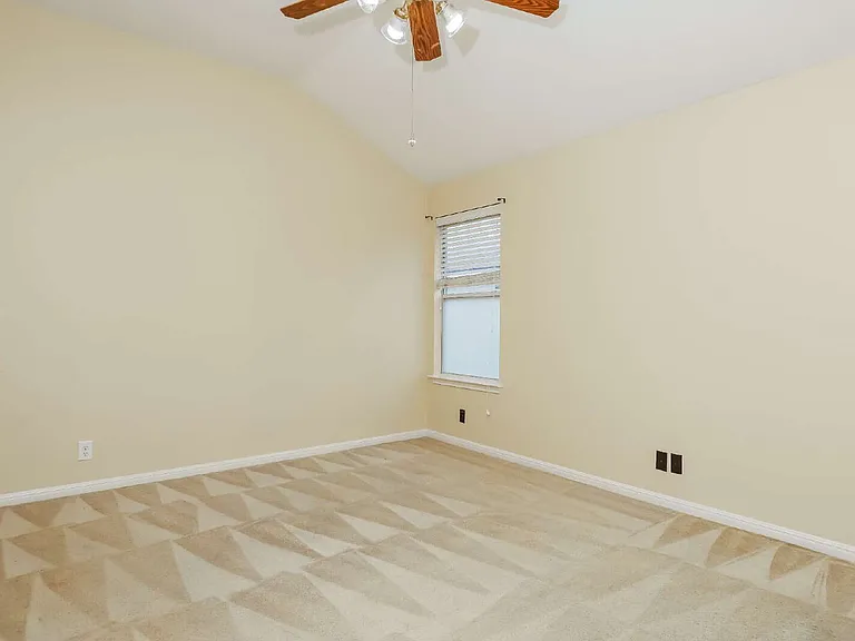 1561 Kenneys Way — Photo 14