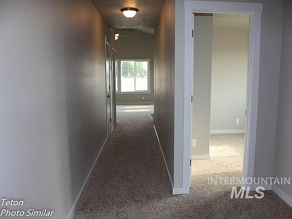 2nd image of 4015 Queen Ann Dr