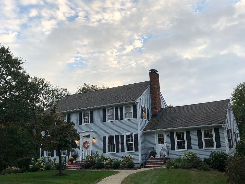 2nd image of 547 Winter St
