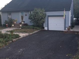 38 Middle Hill Rd, Colonia, NJ 07067