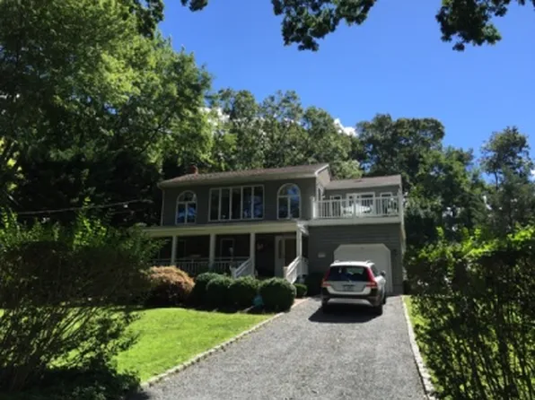 22 Noyac Harbor Rd, Sag Harbor, NY 11963