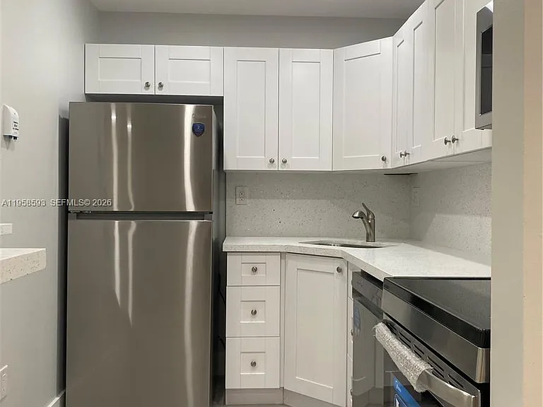 7175 NW 179th St #302 — Photo 13