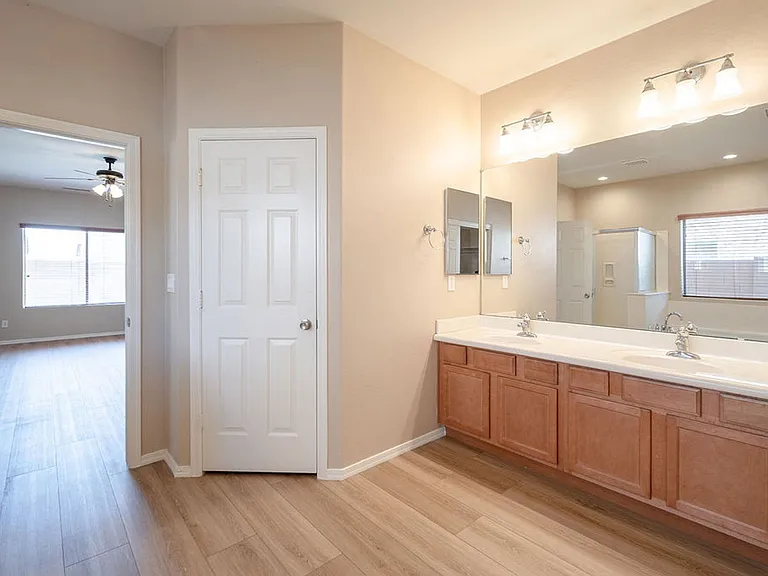 26197 W Potter Dr — Photo 21