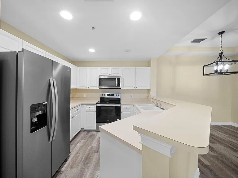 3940 Pomodoro Cir #303 — Photo 11