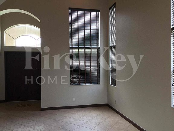 4th image of 4104 NE 22nd Ln